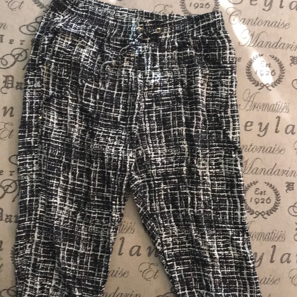 Very cute pants!
